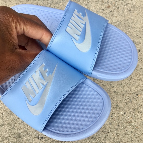 WMNS NIKE BENASSI SLIDES JUST DO IT JDI ICY ICE - Picture 2 of 8